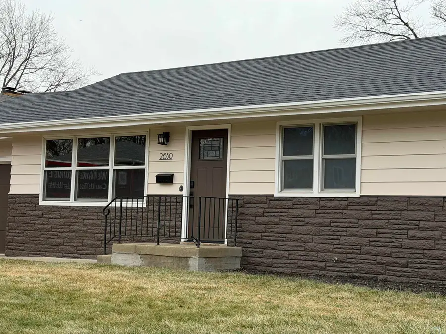 2630 S SAINT MARYS ST, Sioux City, IA 51106 - Image #2