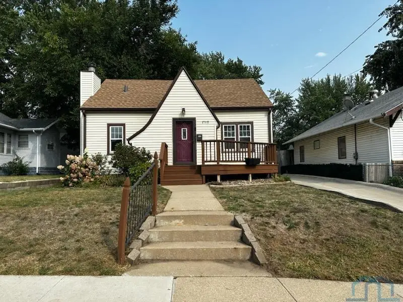1712 S Clinton St, Sioux City, IA 51106 - Image #1