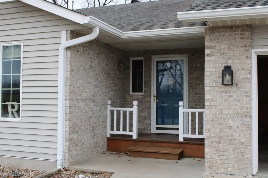 514 Frankfort Ave SE, Orange City, IA 51041 - Image #2