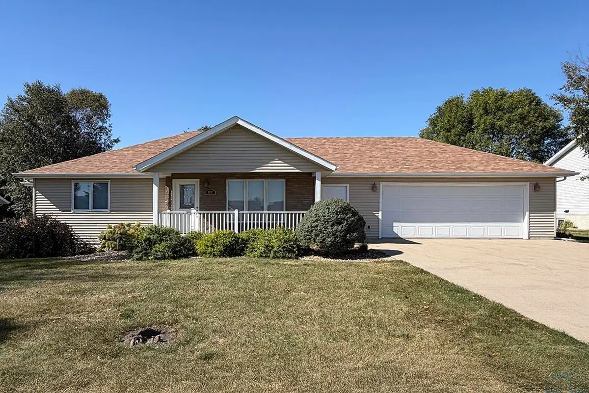 1447 7th Ave SE, Sioux Center, IA 51250 - Image #1