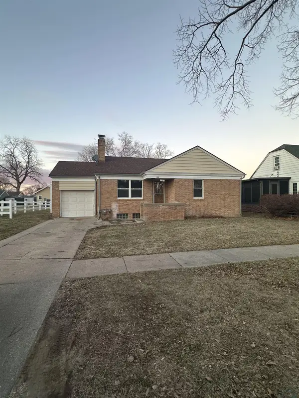 309 E 19, South Sioux City, NE 68776
