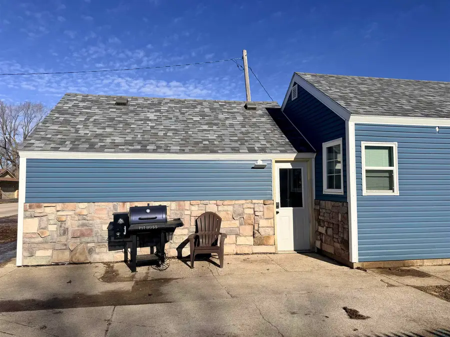 303 LAKESHORE DR, Lakeside, IA 50588 - Image #3