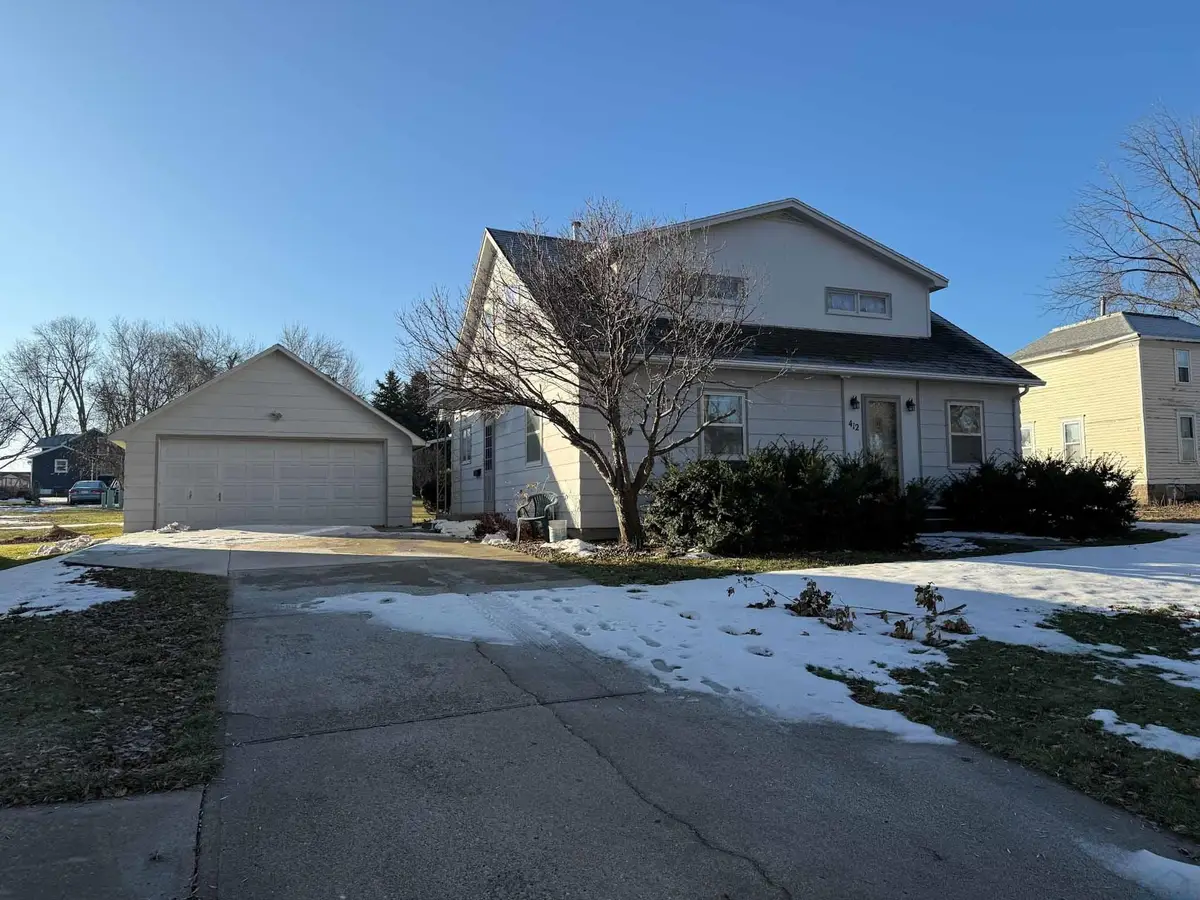 412 5th St NE, Orange City, IA 51041 - Image #1