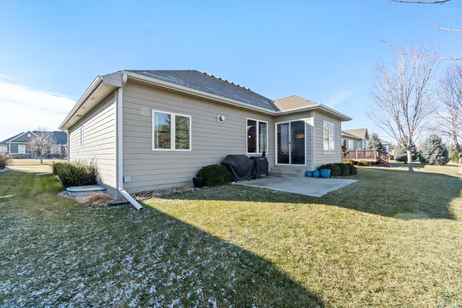 477 E Pinehurst Trail, Dakota Dunes, SD 57049 - Image #3