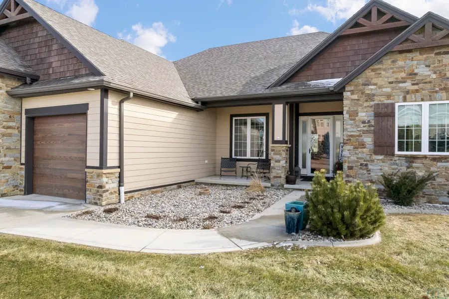 2564 Nicklaus Blvd, Sioux City, IA 51106 - Image #3