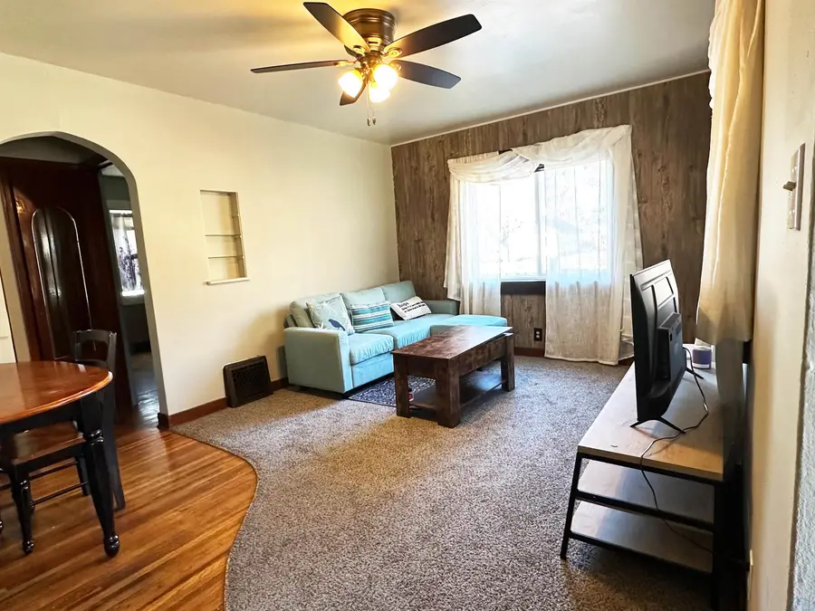 2117 VIRGINIA ST, Sioux City, IA 51104 - Image #2