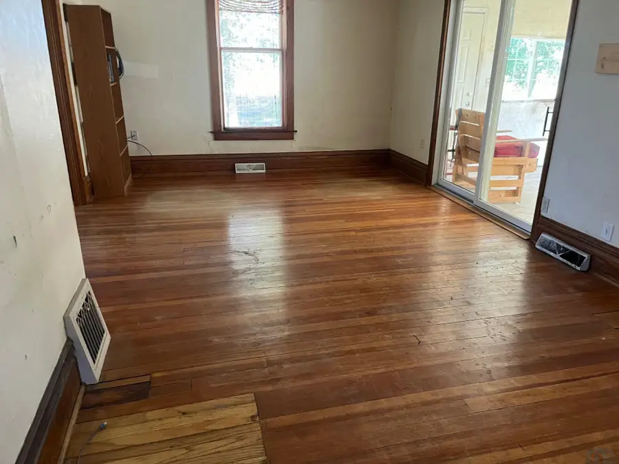 31548 Meckling Rd., Vermillion, SD 57069 - Image #2