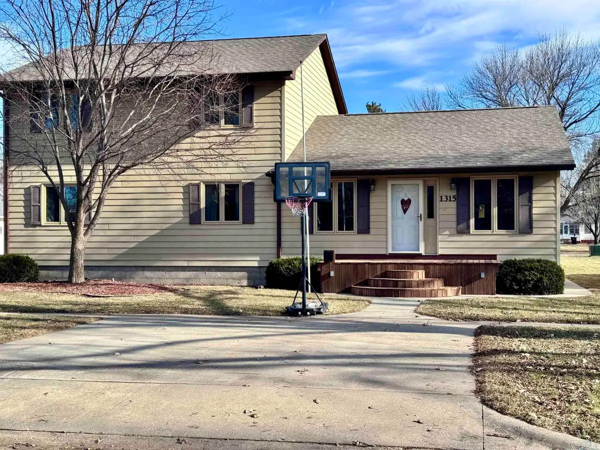1315 13th Street, Onawa, IA 51040 - Image #1