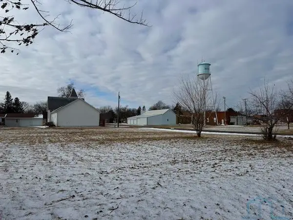 302 Montana, Wakonda, SD 57073