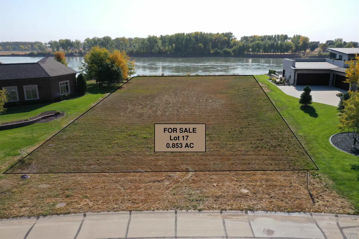 17 Spanish Bay, Dakota Dunes, SD 57049 - Image #1