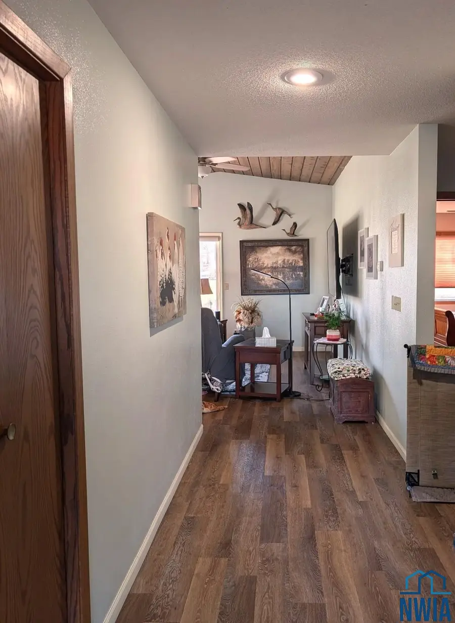 2214 E 6th Street, Sheldon, IA 51201 - Image #2