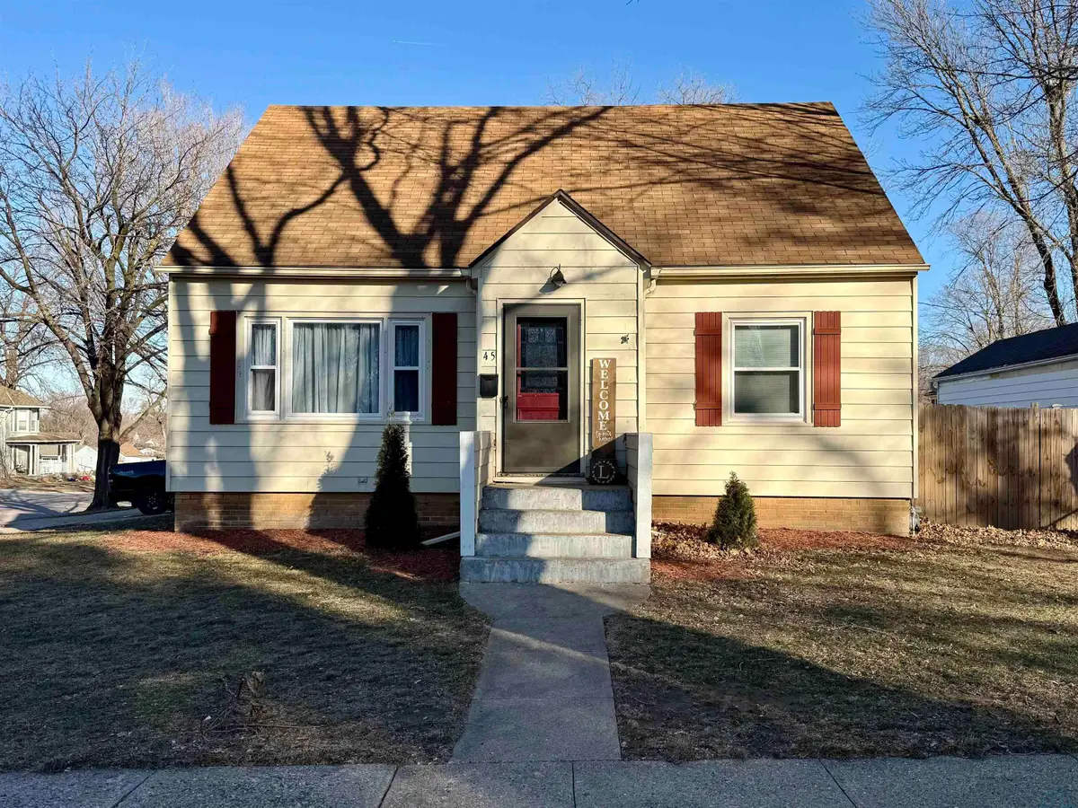 45 7th St SW, Le Mars, IA 51031 - Image #1