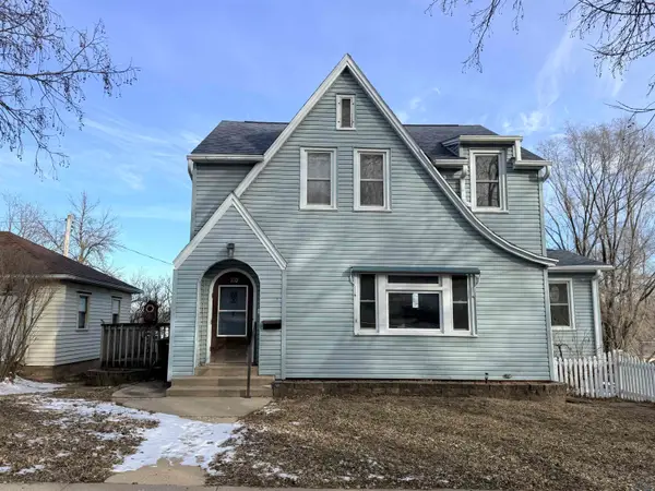 110 S 8TH ST, Cherokee, IA 51012