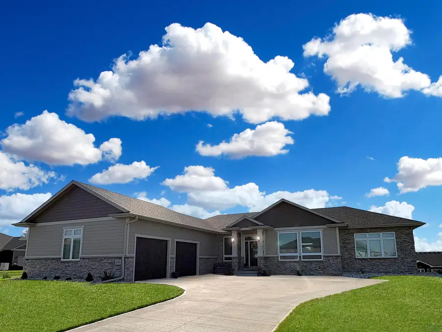 6350 Tiger Dr, Sioux City, IA 51106 - Image #2