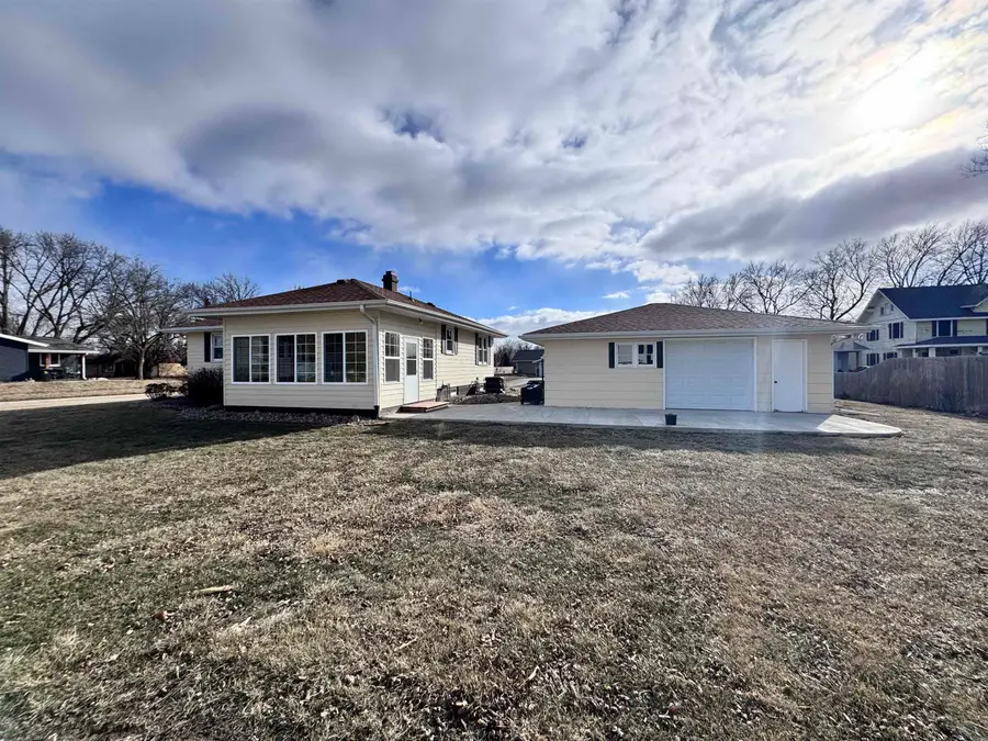 1702 Sunset Drive, Onawa, IA 51040 - Image #2