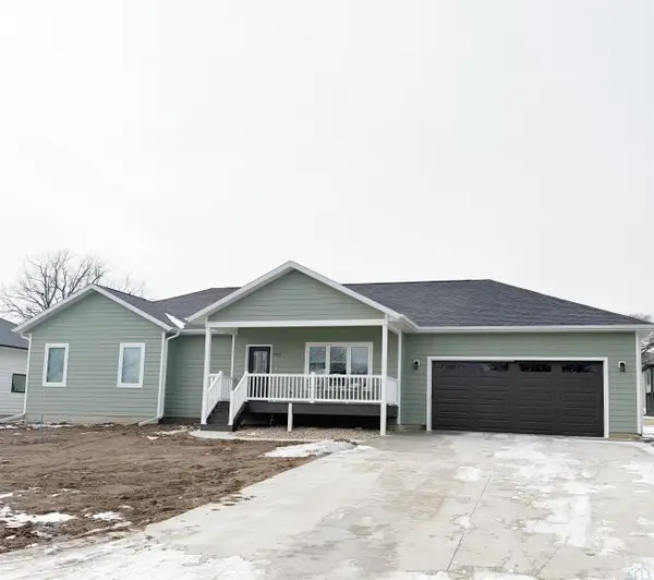 803 S Greene St, Rock Rapids, IA 51246