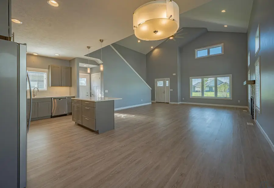 3652 PRAIRIE GRV, South Sioux City, NE 68776 - #3