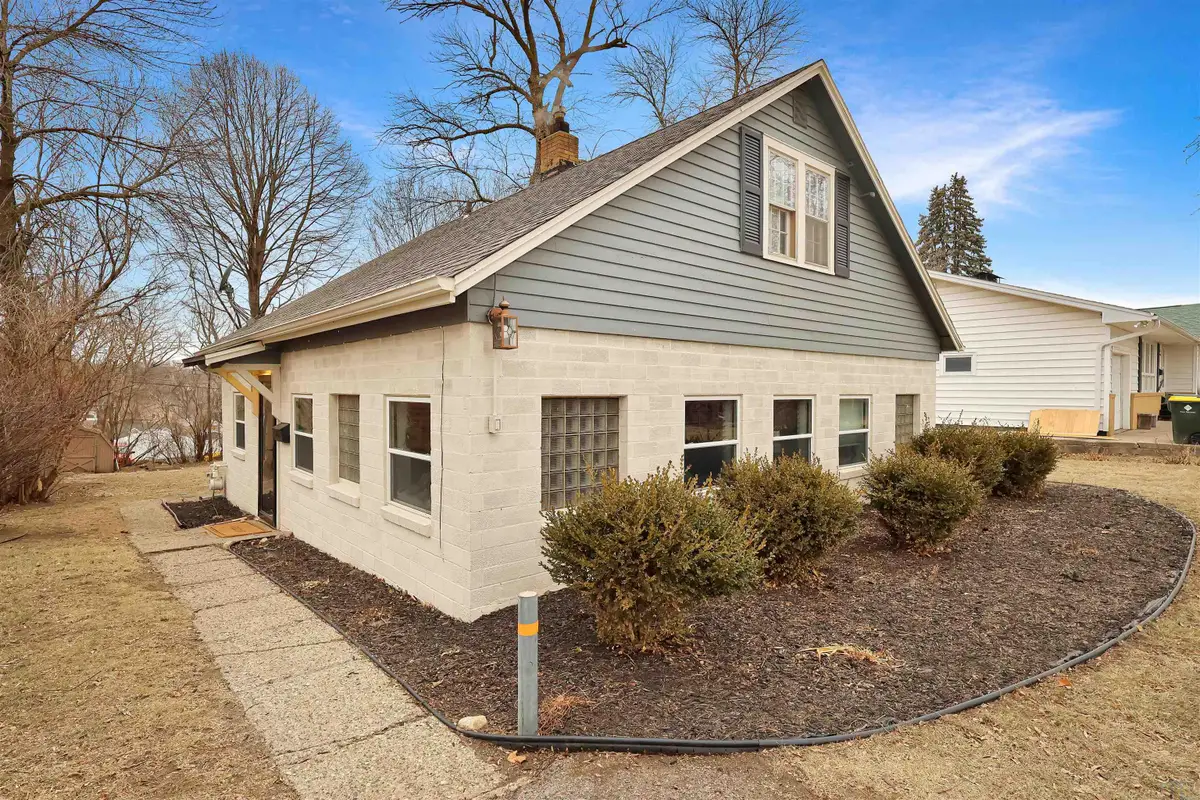 901 S Mulberry Street, Sioux City, IA 51106 - Image #1