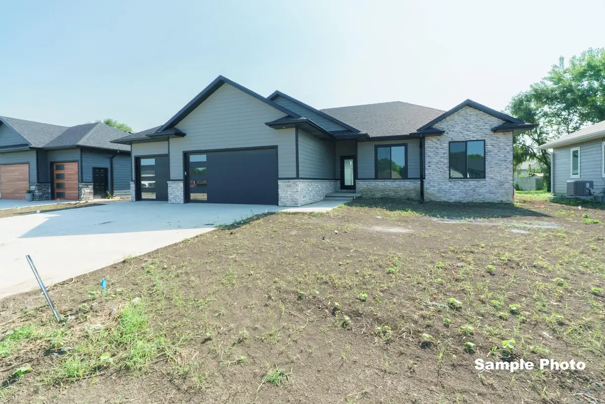 1840 Ogden Ct., South Sioux City, NE 68776 - #1