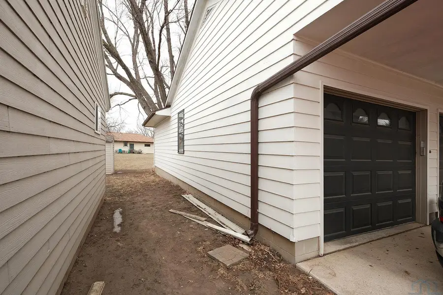 205 Pine Street, Hospers, IA 51238 - #2