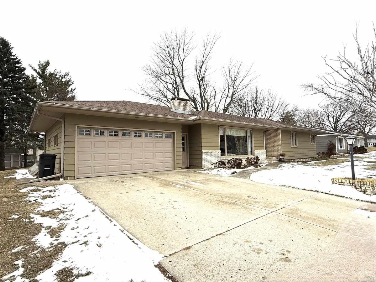 1200 Kahler Court, Sheldon, IA 51201 - #1