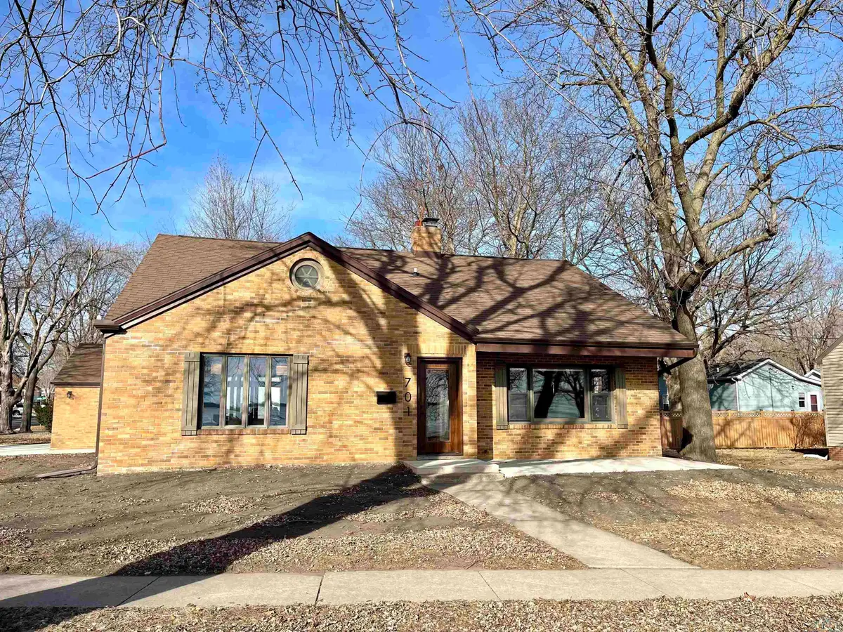 701 E Lakeshore, Storm Lake, IA 50588 - #1