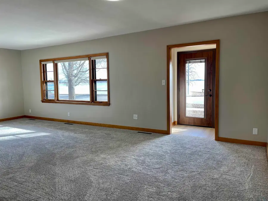 701 E Lakeshore, Storm Lake, IA 50588 - #3