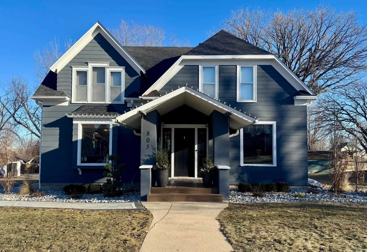 805 5TH AVE, Alton, IA 51003 - #1