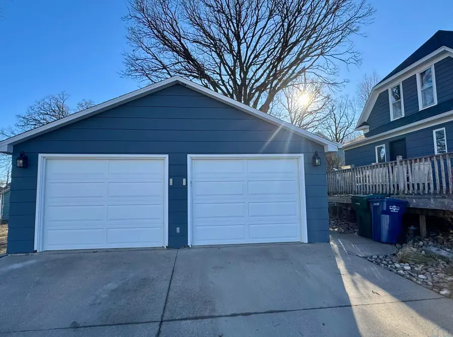 805 5TH AVE, Alton, IA 51003 - #2