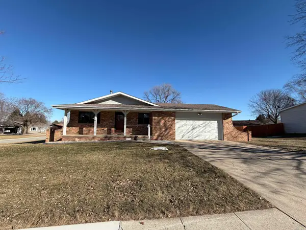 211 Wansink Avenue, Sheldon, IA 51201