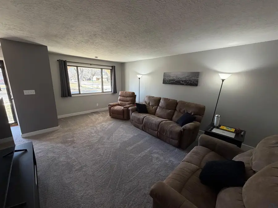 211 Wansink Avenue, Sheldon, IA 51201 - Image #3