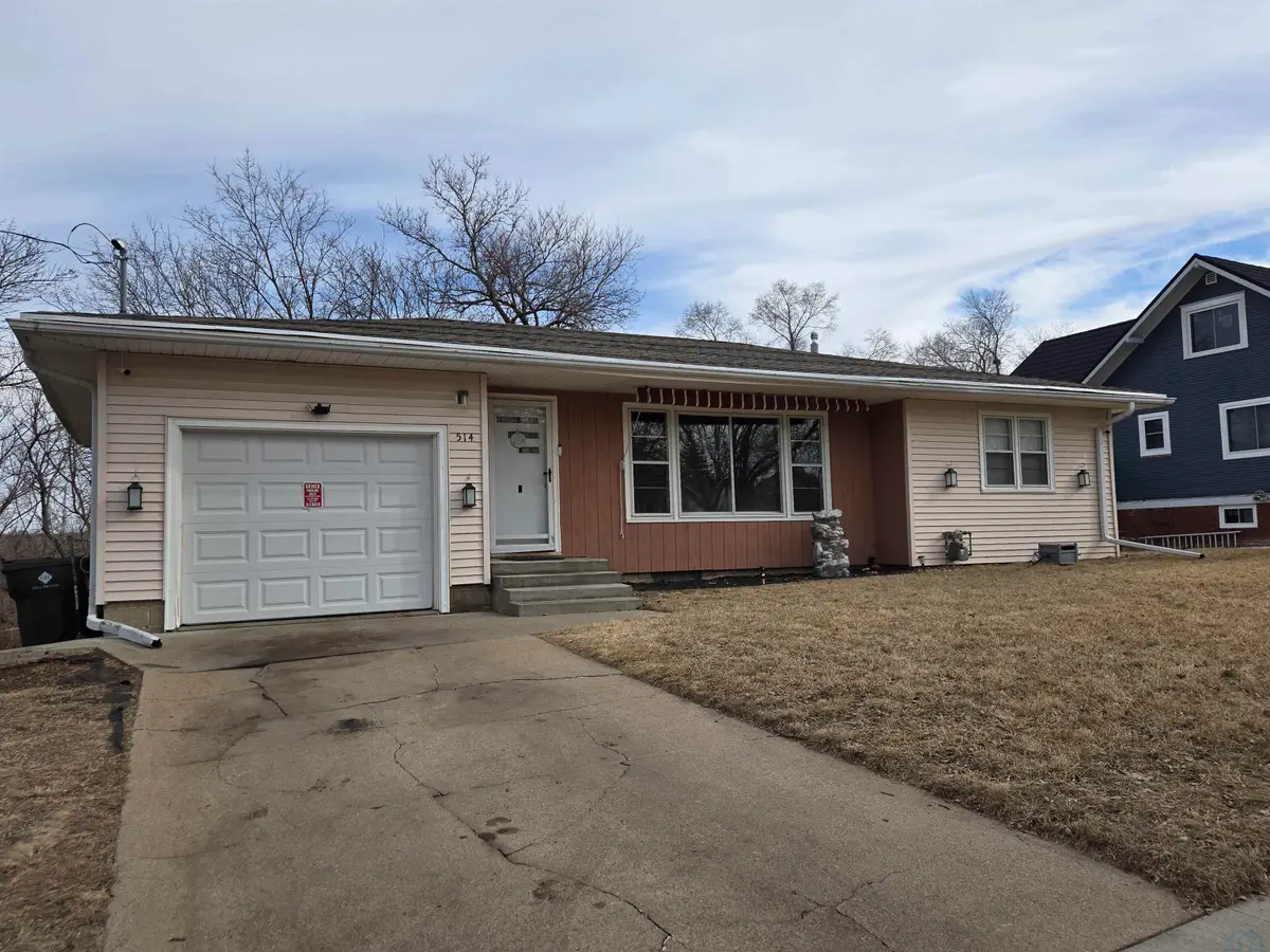 514 S CECELIA ST, Sioux City, IA 51106 - Image #1