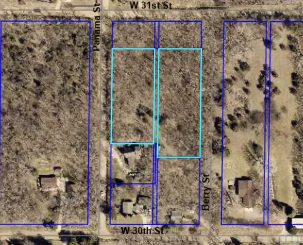 3020 Panama St, Sioux City, IA 51103