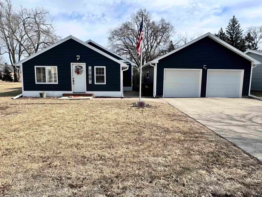 709 3rd street, Onawa, IA 51040 - #2