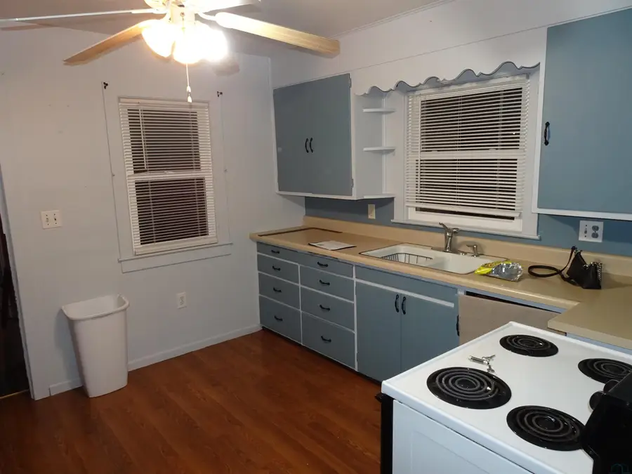 214 N Ruthledge Street, Paullina, IA 51046 - #3