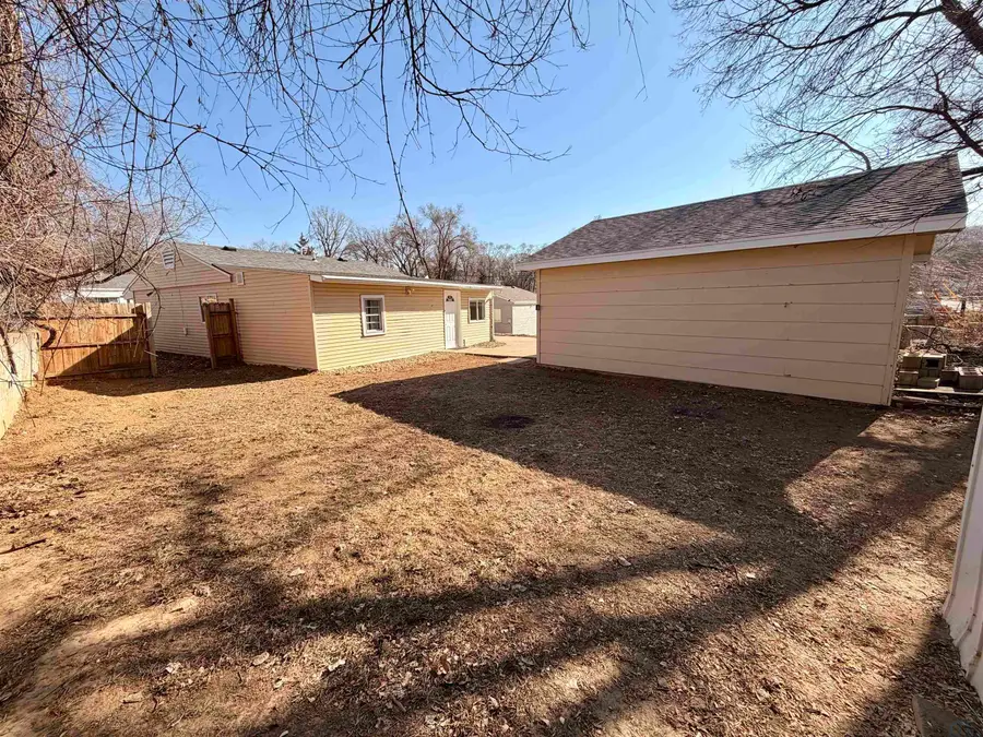 909 Alice Street, Sioux City, IA 51105 - #3