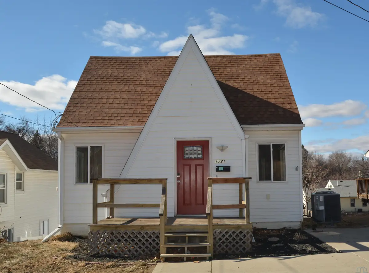 1721 S Hennepin St, Sioux City, IA 51106 - #1