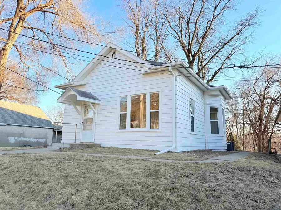 2822 2nd St., Sioux City, IA 51105 - #2