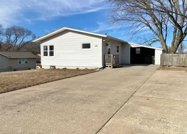 615 7th St SE, LeMars, IA 51031