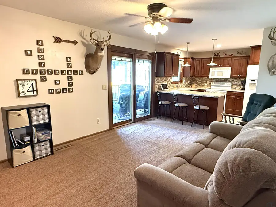 3707 Mohave Dr., Sioux City, IA 51104 - #3