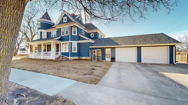 302 W 2nd St, Alta, IA 51002