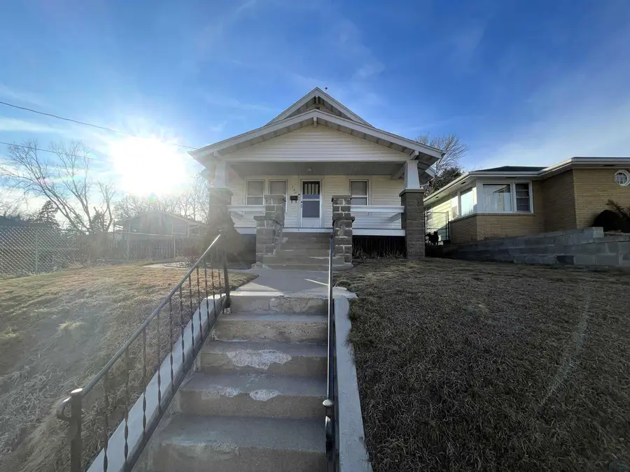 721 S Linn St, Sioux City, IA 51106 - #2