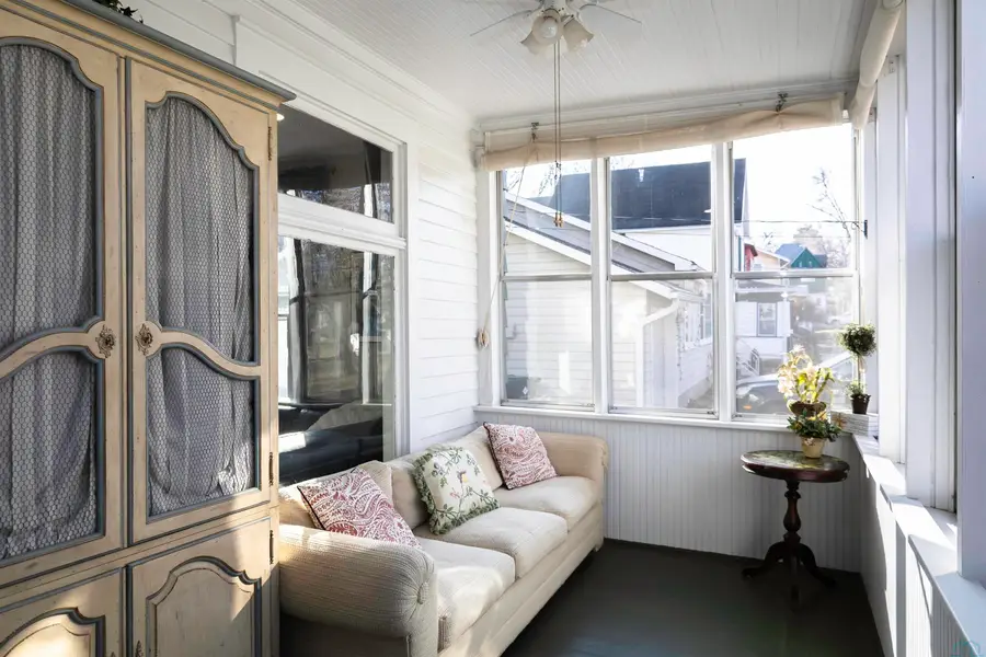 3230 Jones St, Sioux City, IA 51104 - #2