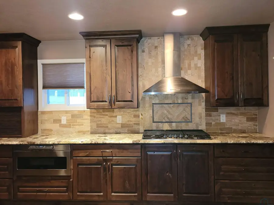 3256 Viking Drive, Sioux City, IA 51104 - #3