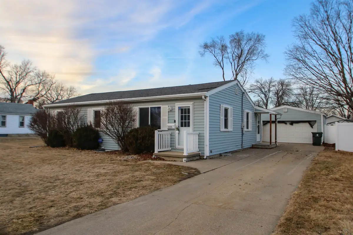 1425 La Plante Ave, Sioux City, IA 51109 - #1