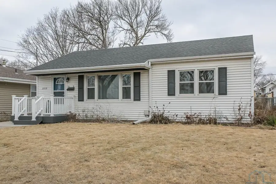 3209 6th Ave, Sioux City, IA 51106 - #2
