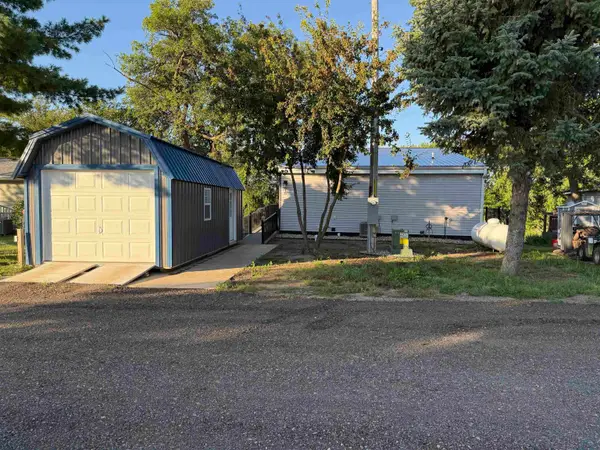 46653 Walkers Place #15, Vermillion, SD 57010