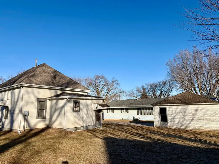609 S Washington St, Remsen, IA 51050 - #3