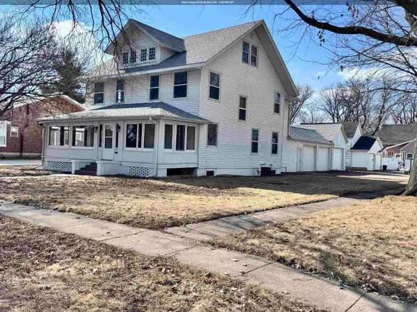 900 11th Street, Onawa, IA 51040