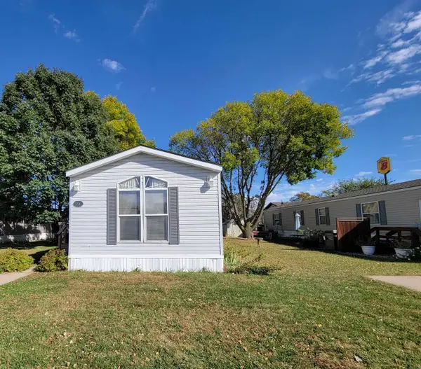 114 Cotts Drive, No. Sioux City, SD 57049